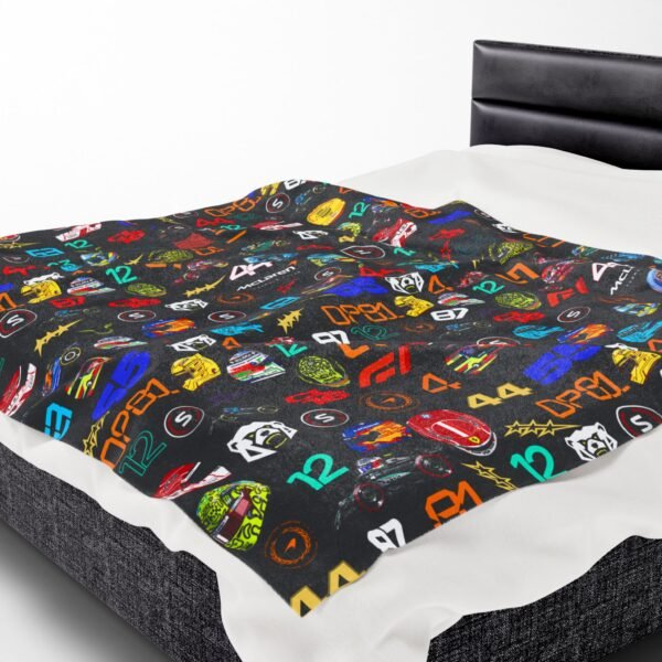 11101642738163067201_2048.jpeg 2025 F1 Doodle Plush Throw Blanket – Cozy Home Décor for Racing Fans
