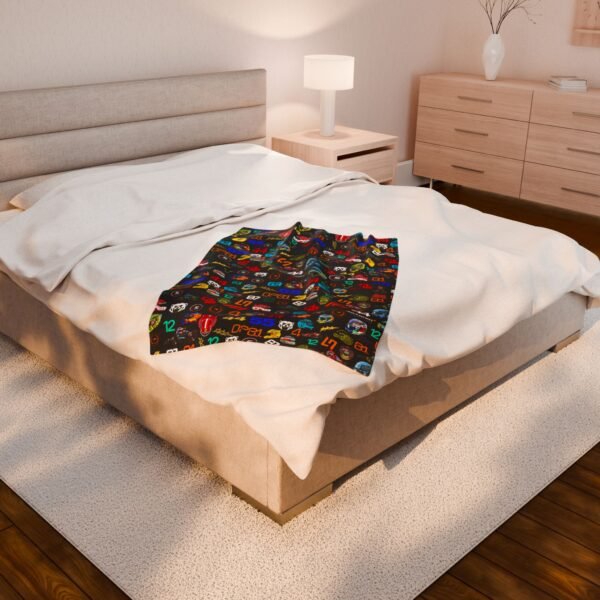 11408874546818104637_2048-1.jpeg 2025 F1 Doodle Plush Throw Blanket – Cozy Home Décor for Racing Fans