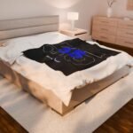 Carlos SAI 55 Velveteen Plush Blanket – Racing Throw Blanket for Fans
