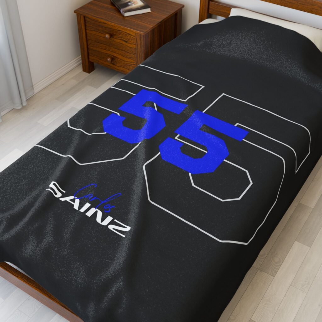 Carlos SAI 55 Velveteen Plush Blanket for Racing Fans Red Racing Number 55 Plush Throw Blanket Soft Velveteen Motorsport Blanket Home Décor Snuggly Warm Racing Blanket for Carlos Fans Formula Racing Number 55 Plush Throw