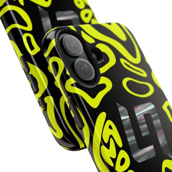 12951735341676744916_4096.jpeg NOR 4 Chrome Helmet F1 2025 Phone Case