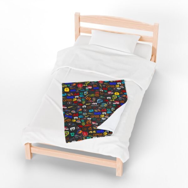 52101880811268764_2048.jpeg 2025 F1 Doodle Plush Throw Blanket – Cozy Home Décor for Racing Fans
